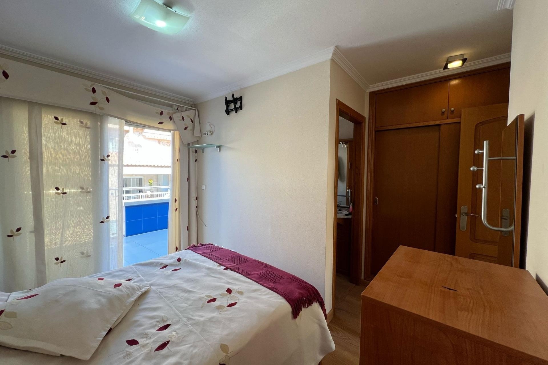 Herverkoop - Appartement / Flat -
Torrevieja - Playa de los Locos