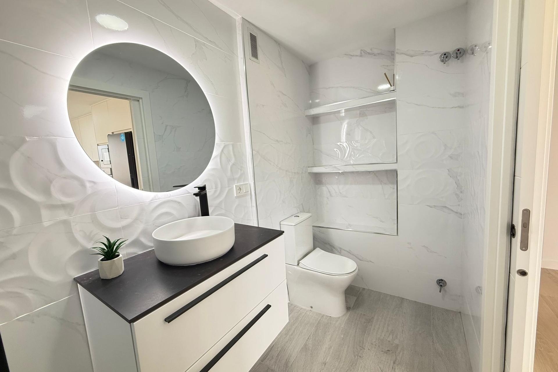 Herverkoop - Appartement / Flat -
Torrevieja - Playa de los Naufragos