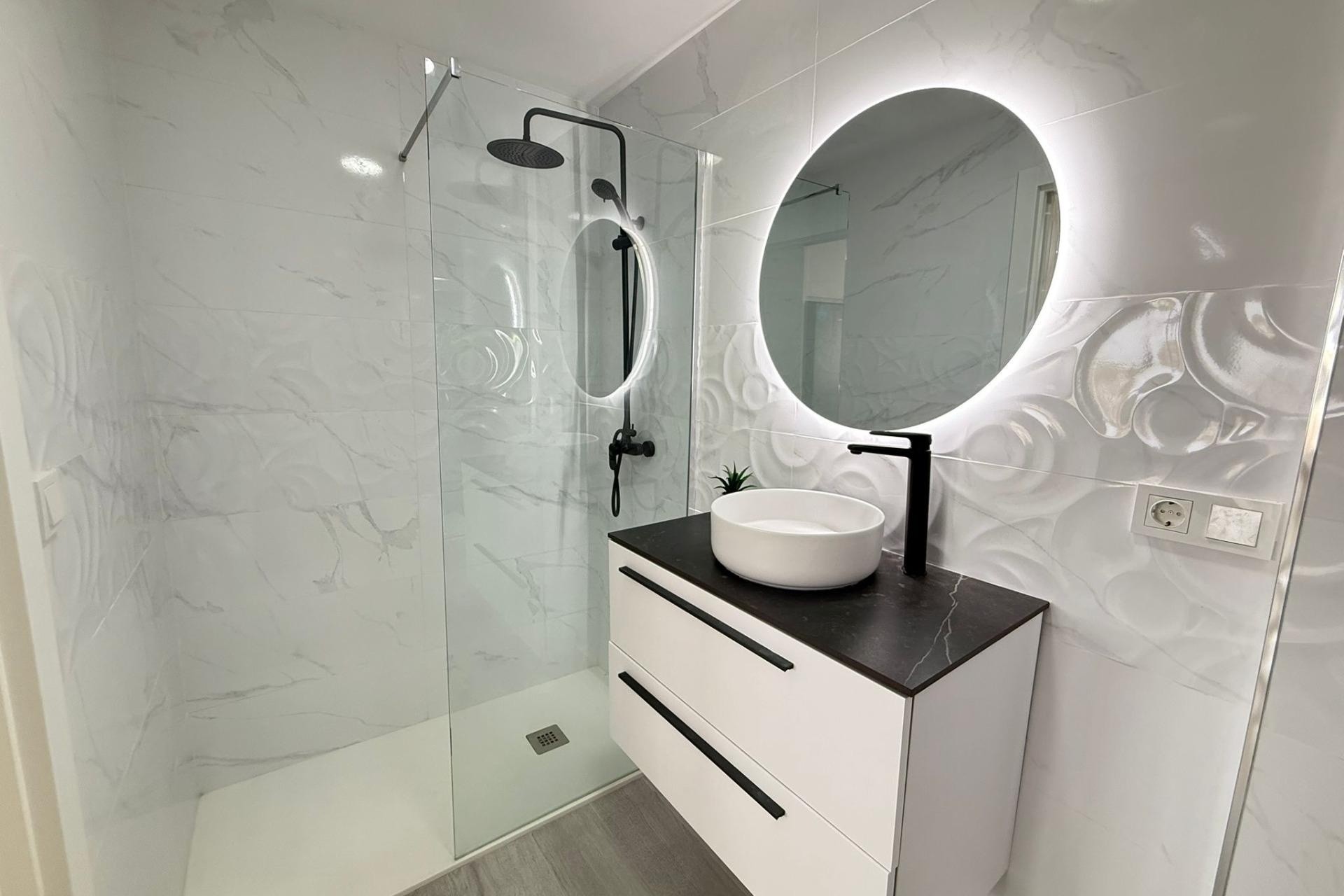 Herverkoop - Appartement / Flat -
Torrevieja - Playa de los Naufragos