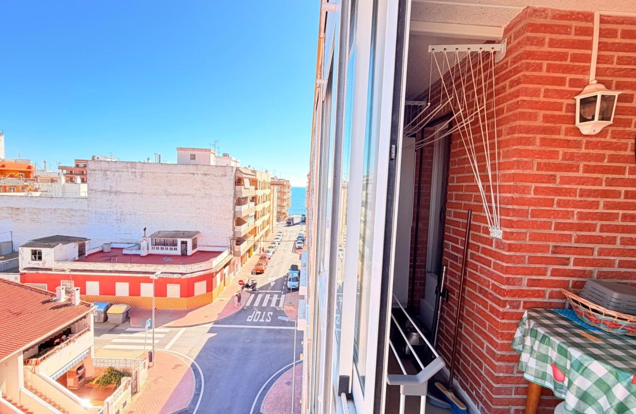 Herverkoop - Appartement / Flat -
Torrevieja - Playa de los Naufragos