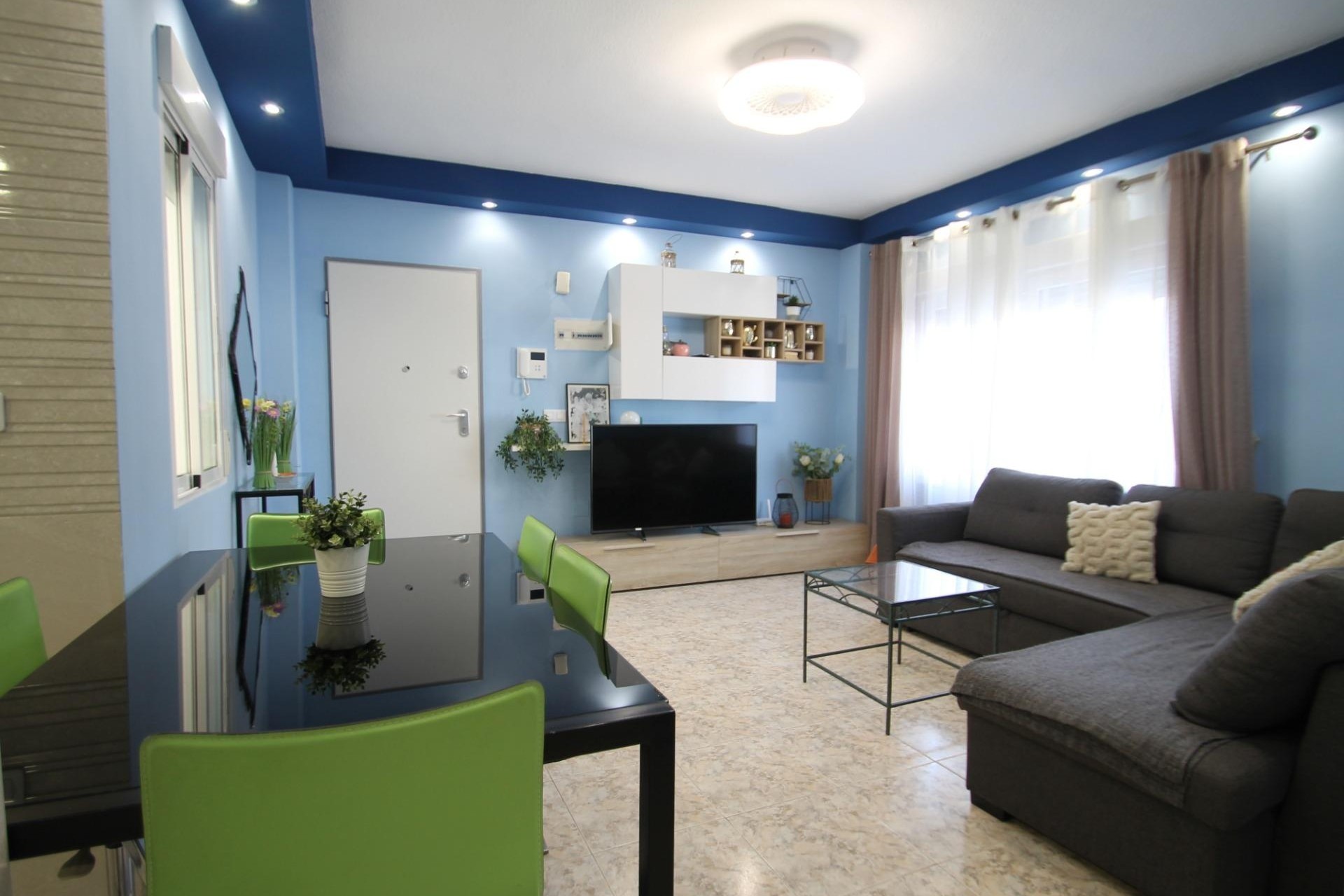 Herverkoop - Appartement / Flat -
Torrevieja - Playa de los Naufragos