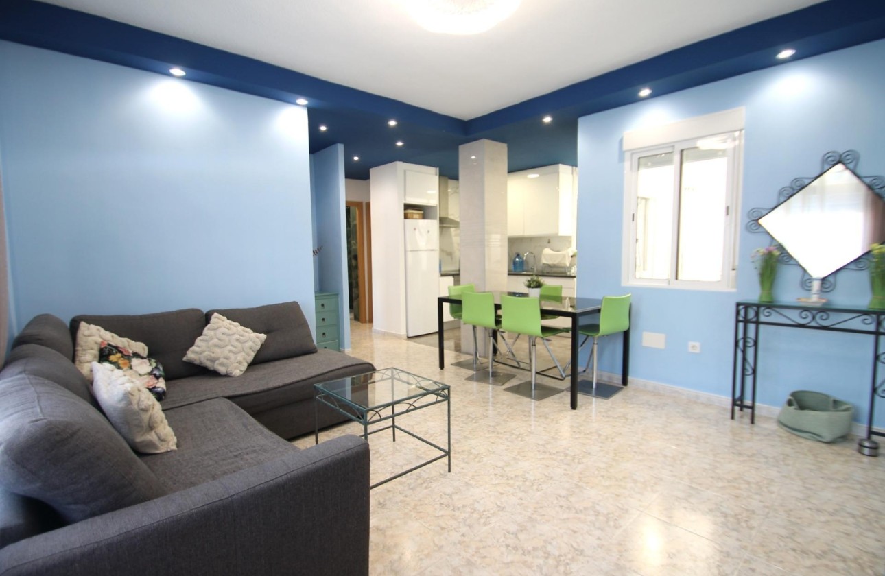 Herverkoop - Appartement / Flat -
Torrevieja - Playa de los Naufragos