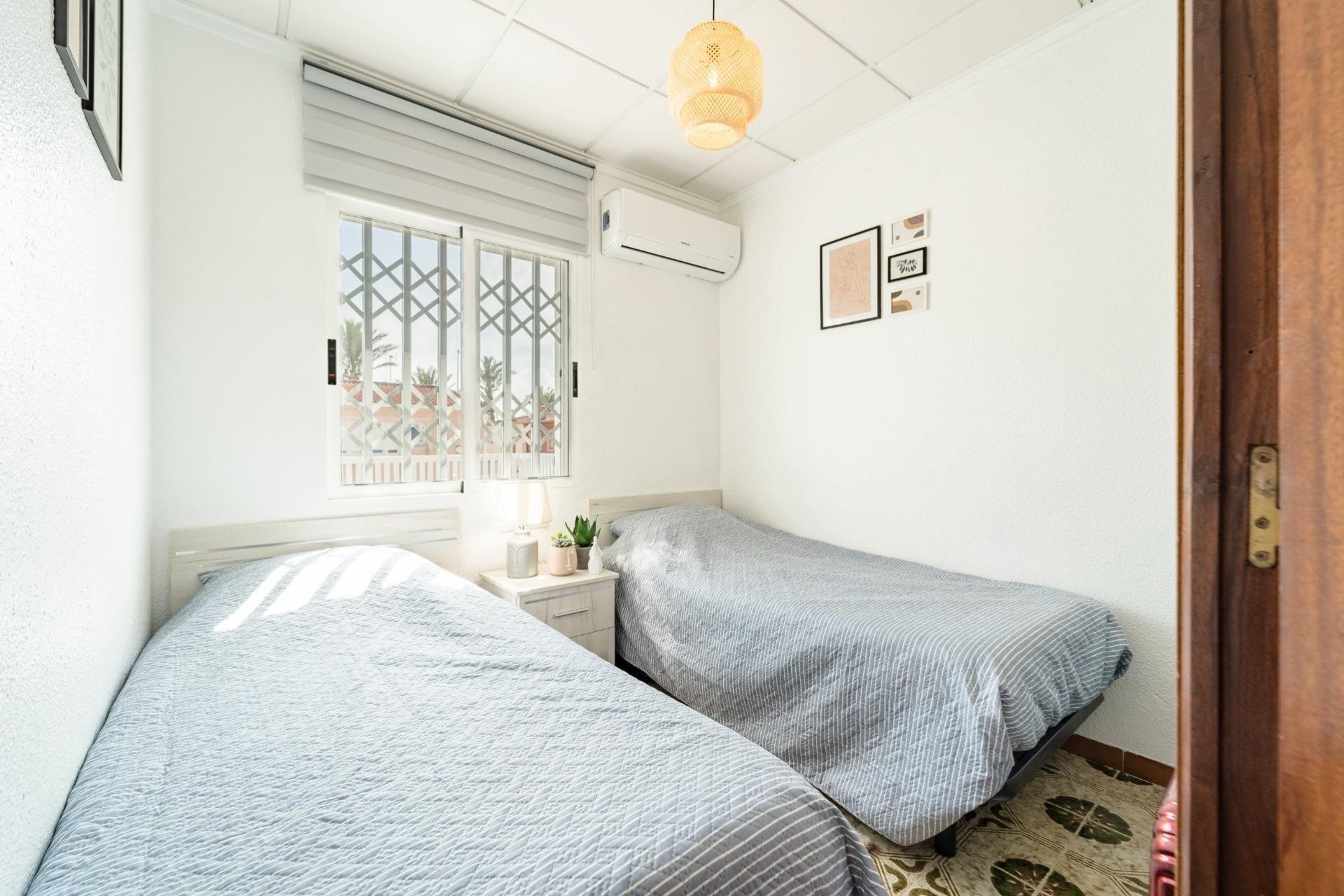 Herverkoop - Appartement / Flat -
Torrevieja - Playa de los Naufragos