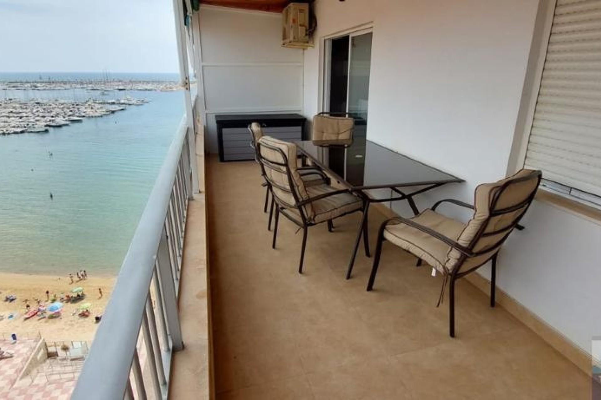 Herverkoop - Appartement / Flat -
Torrevieja - Playa del Acequión