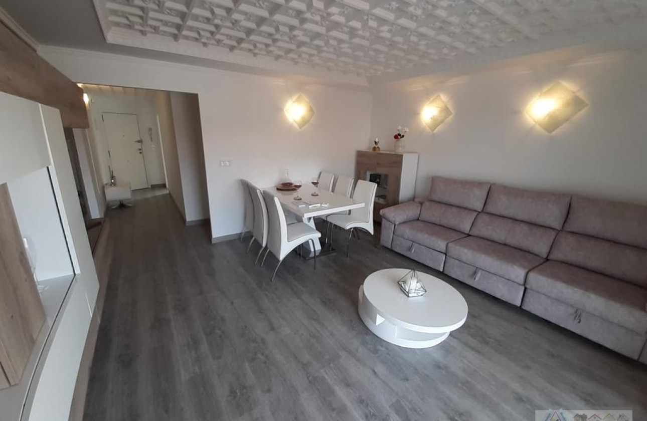 Herverkoop - Appartement / Flat -
Torrevieja - Playa del Acequión