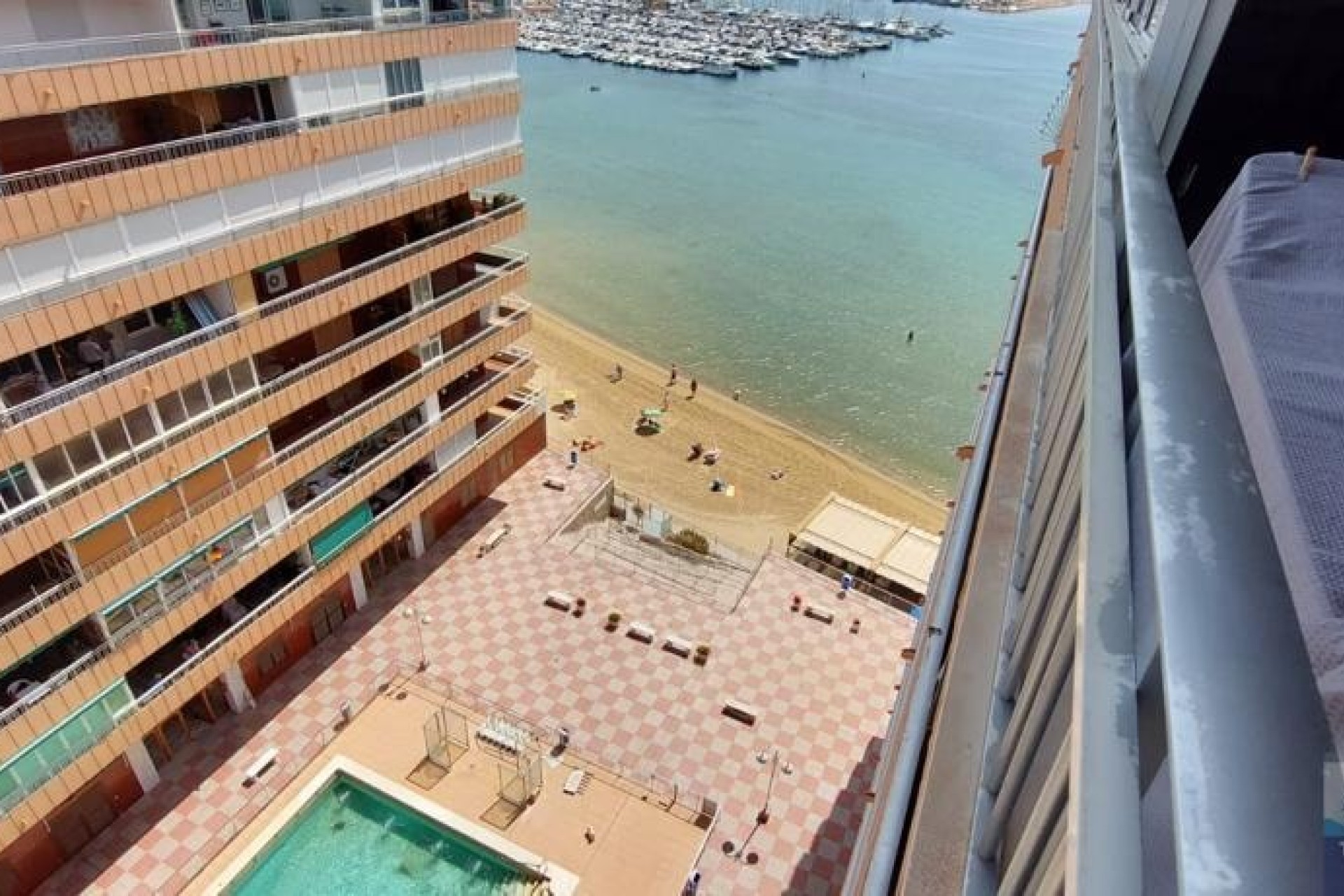 Herverkoop - Appartement / Flat -
Torrevieja - Playa del Acequión