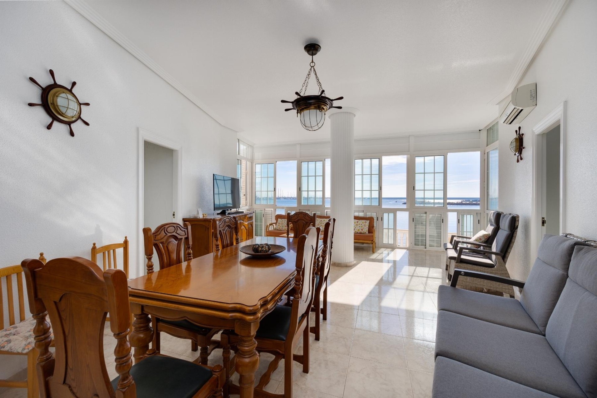 Herverkoop - Appartement / Flat -
Torrevieja - Playa del Acequión