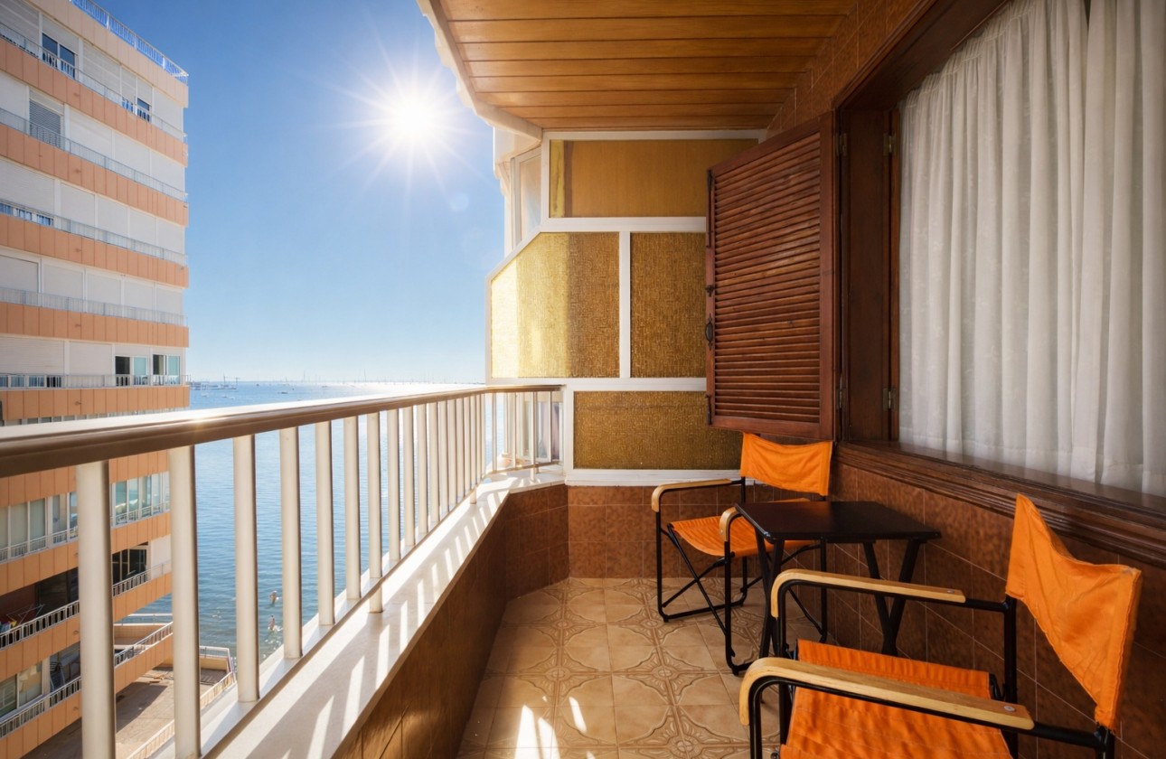 Herverkoop - Appartement / Flat -
Torrevieja - Playa del Acequión