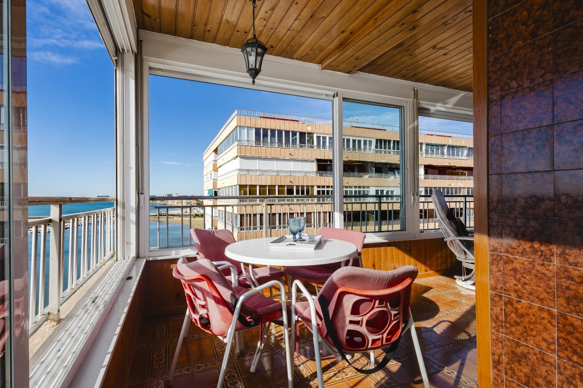 Herverkoop - Appartement / Flat -
Torrevieja - Playa del Acequión