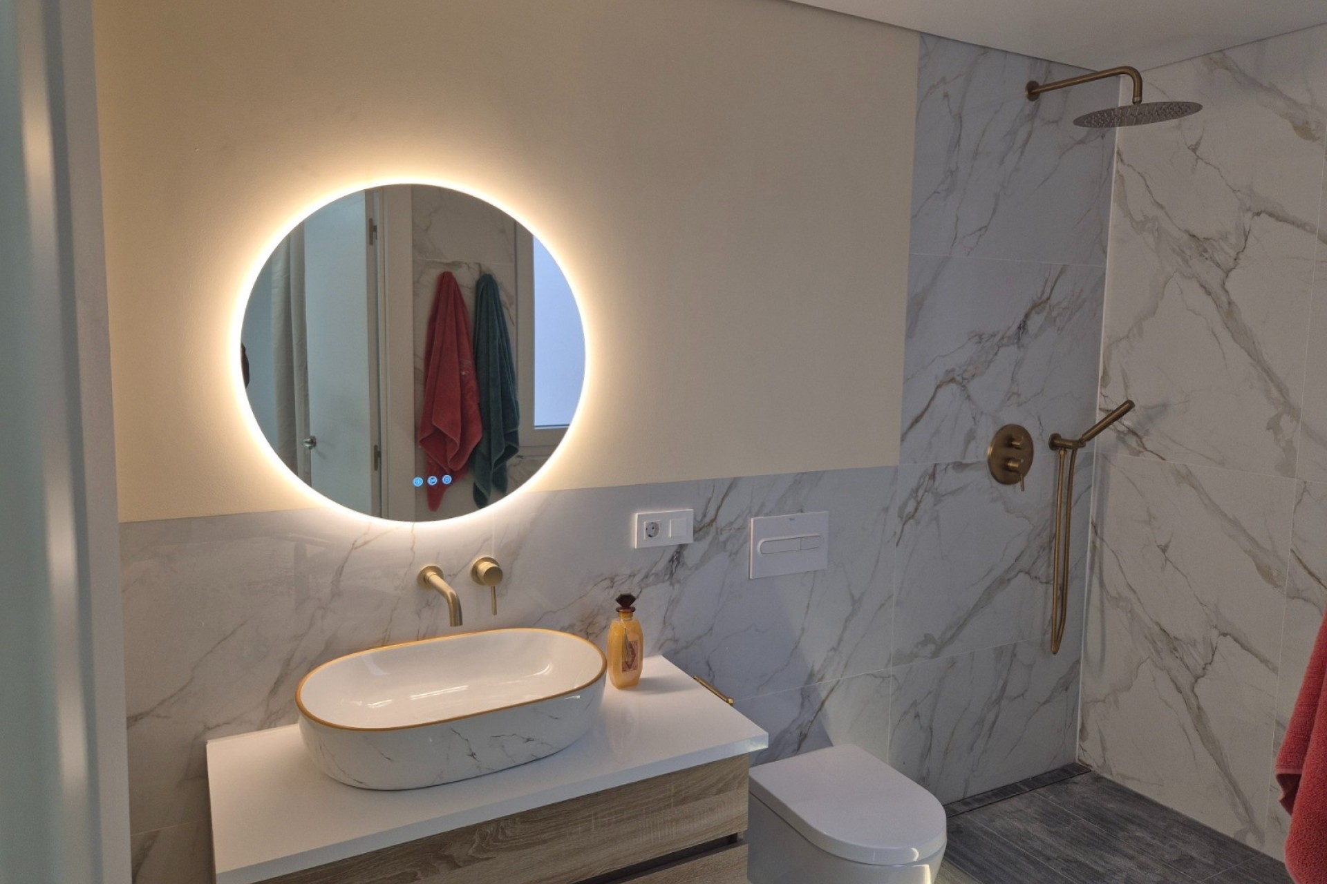 Herverkoop - Appartement / Flat -
Torrevieja - Playa del Acequión