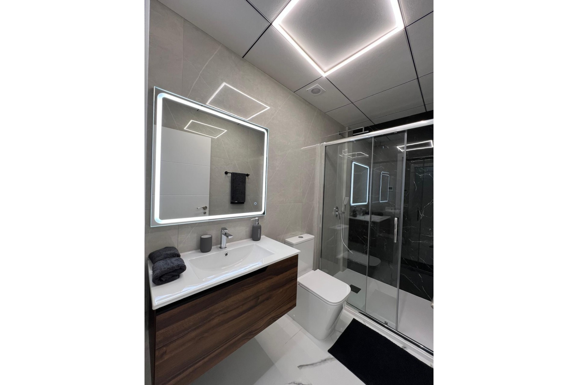 Herverkoop - Appartement / Flat -
Torrevieja - Playa del Cura