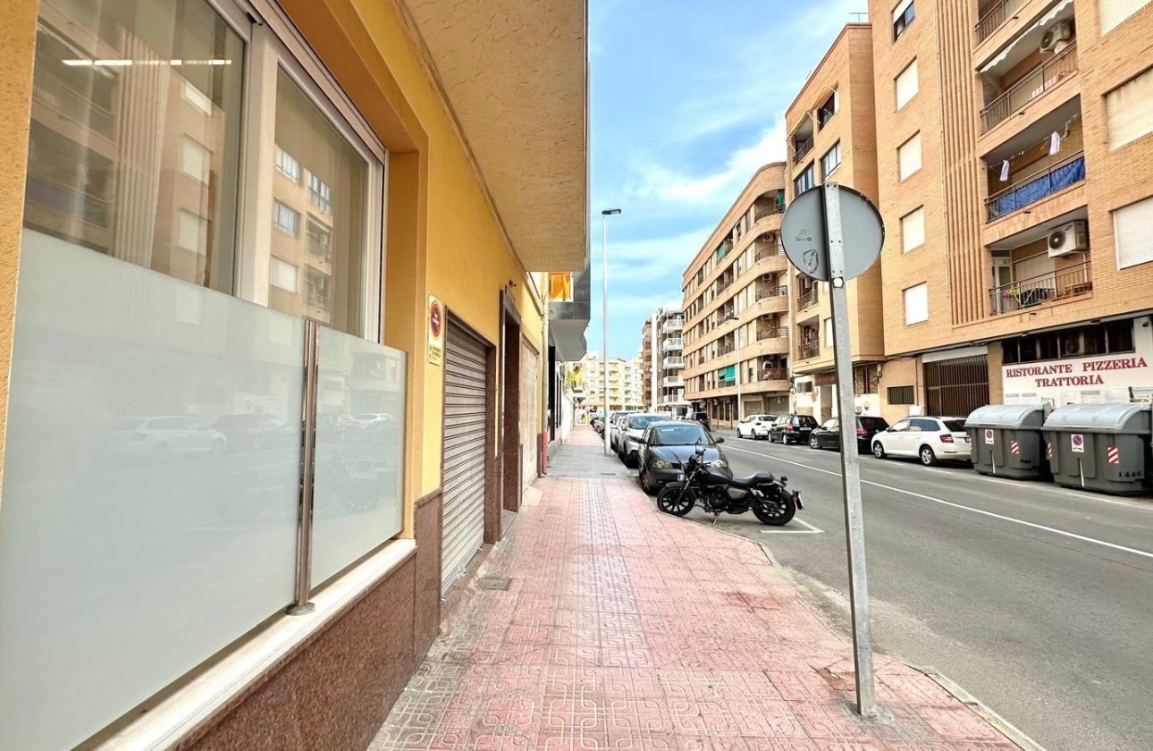 Herverkoop - Appartement / Flat -
Torrevieja - Playa del Cura