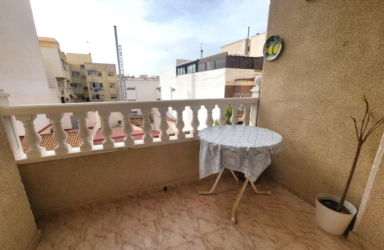 Herverkoop - Appartement / Flat -
Torrevieja - Playa del Cura