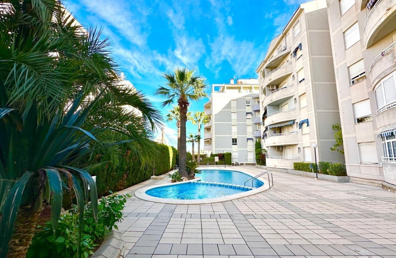 Herverkoop - Appartement / Flat -
Torrevieja - Playa del Cura