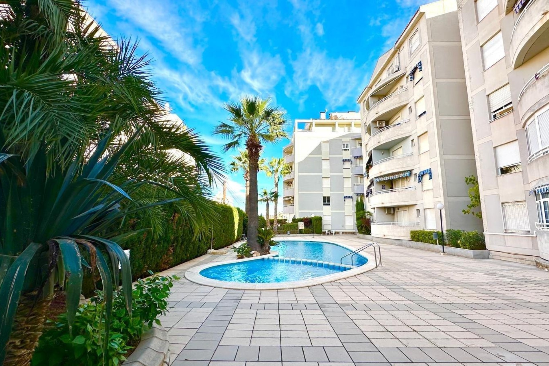 Herverkoop - Appartement / Flat -
Torrevieja - Playa del Cura