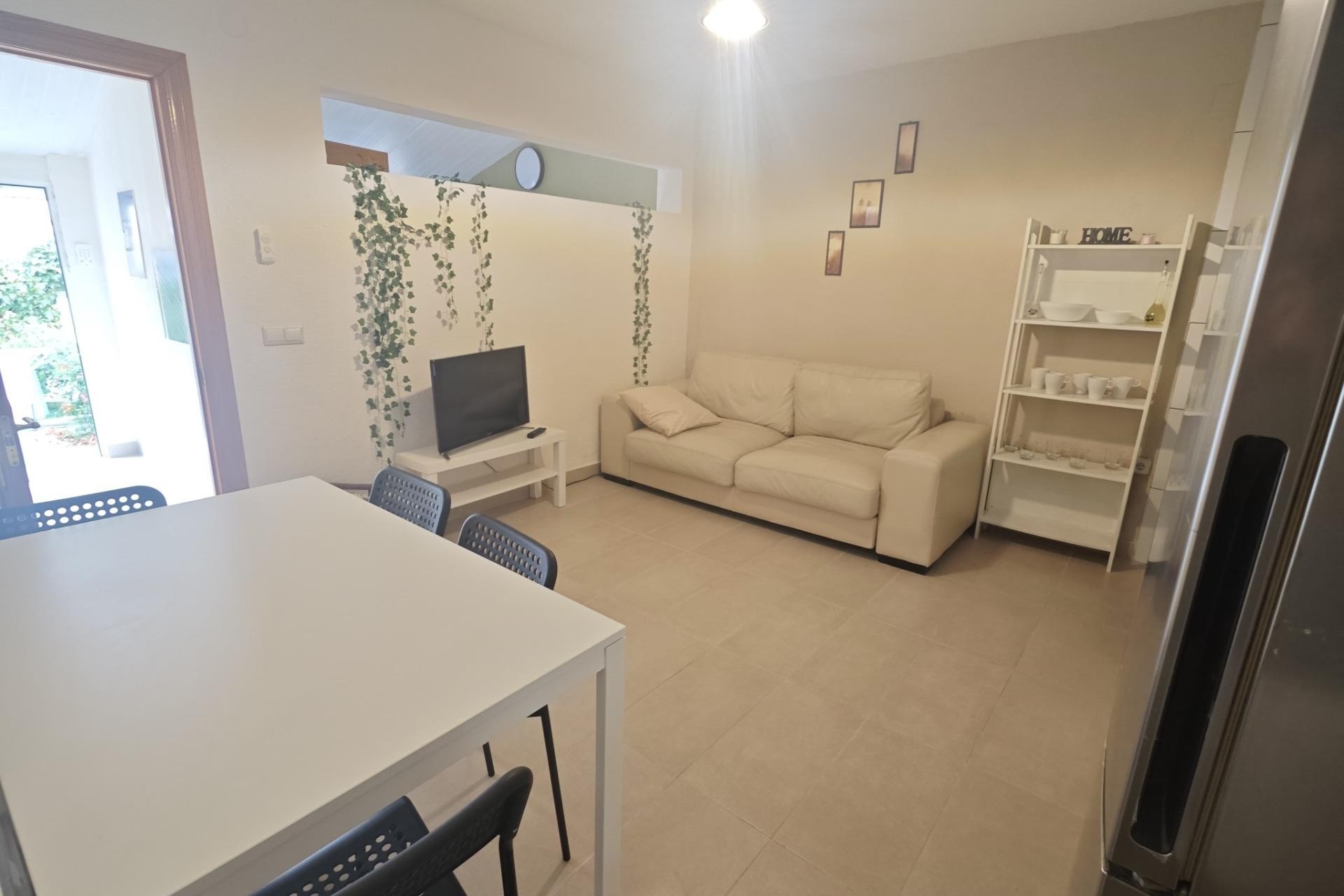 Herverkoop - Appartement / Flat -
Torrevieja - Playa del Cura