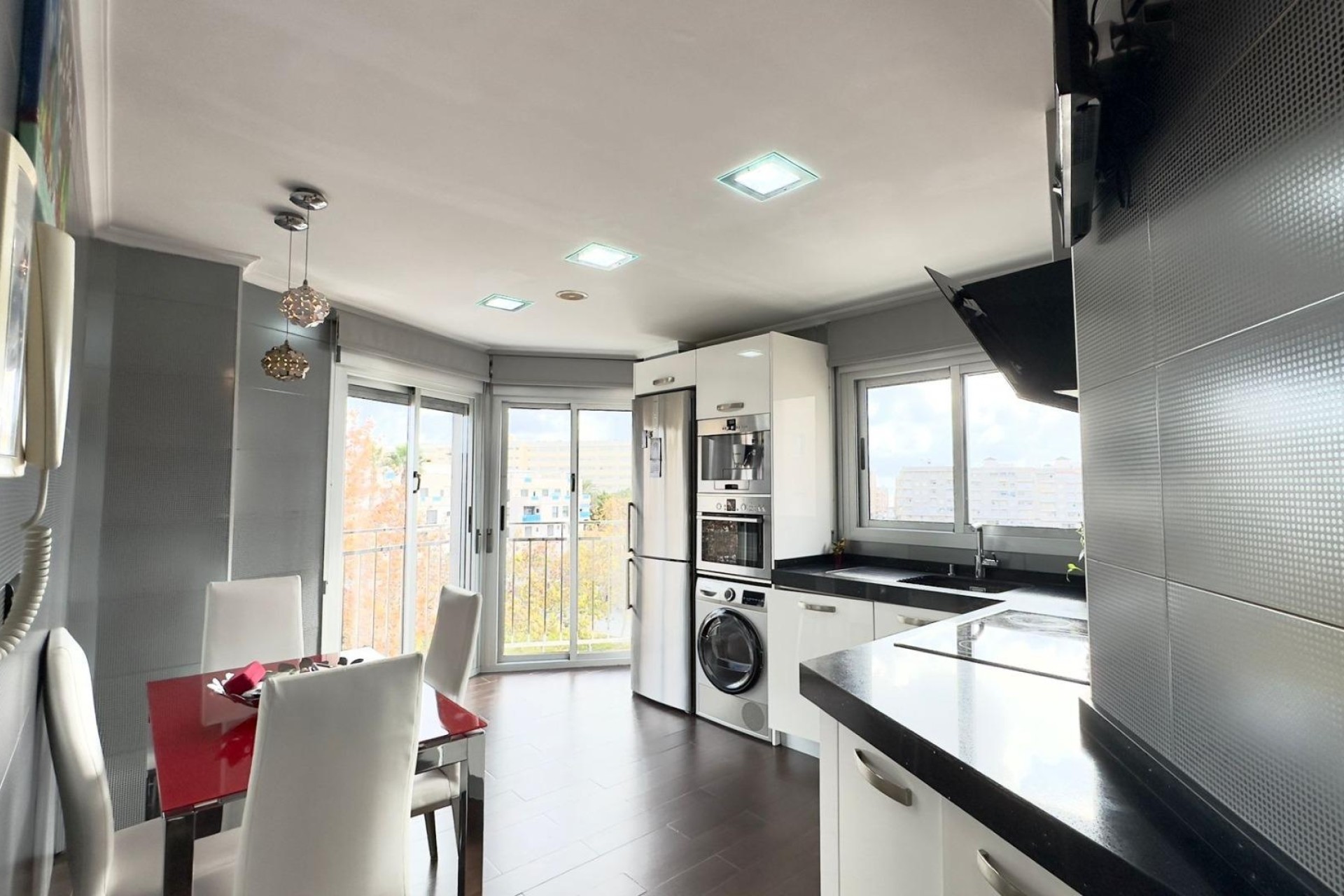 Herverkoop - Appartement / Flat -
Torrevieja - Playa del Cura