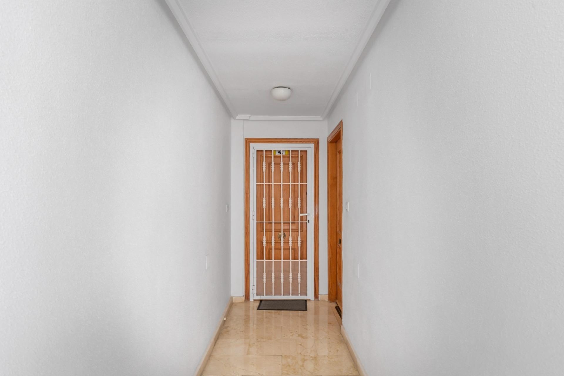 Herverkoop - Appartement / Flat -
Torrevieja - Playa del Cura