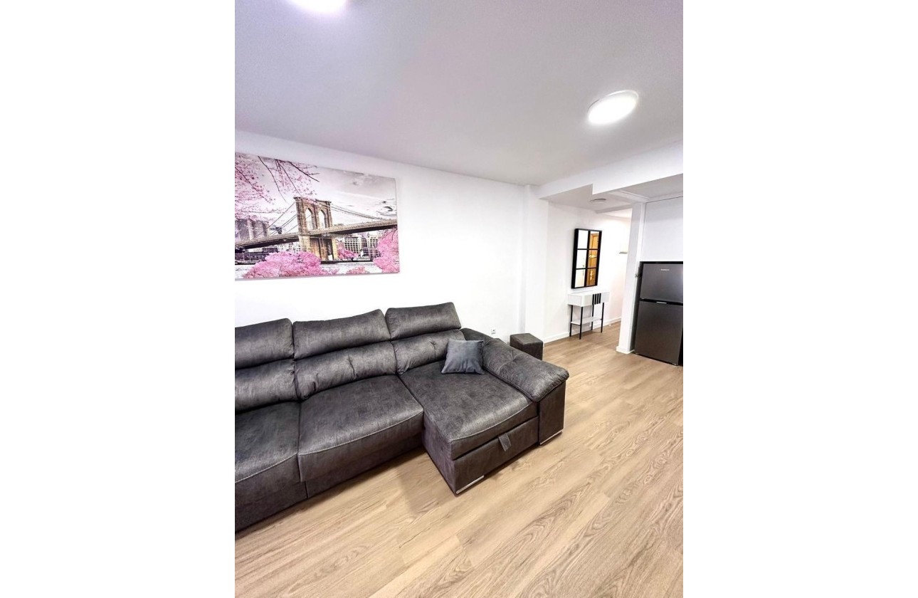 Herverkoop - Appartement / Flat -
Torrevieja - Playa del Cura