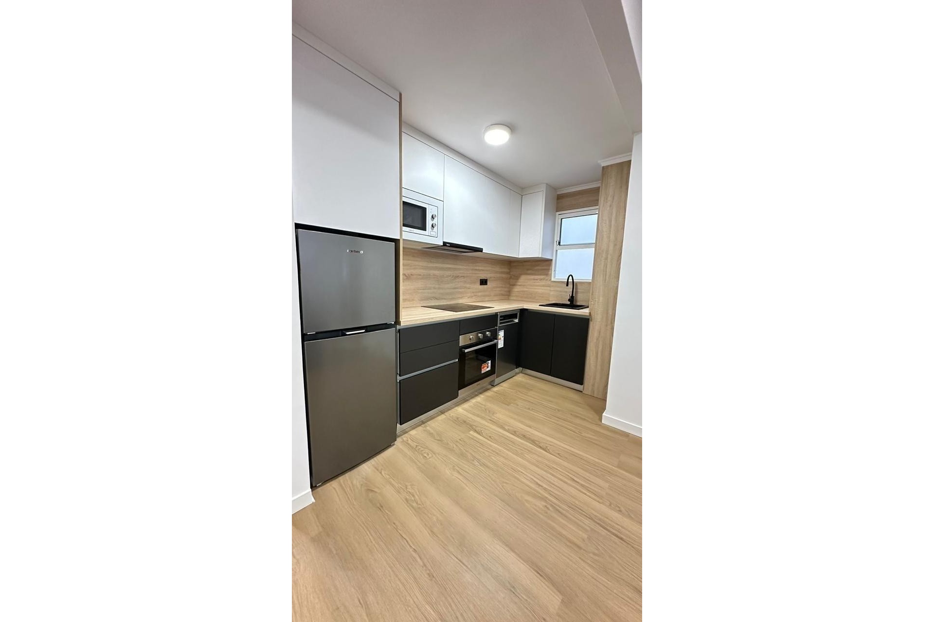 Herverkoop - Appartement / Flat -
Torrevieja - Playa del Cura
