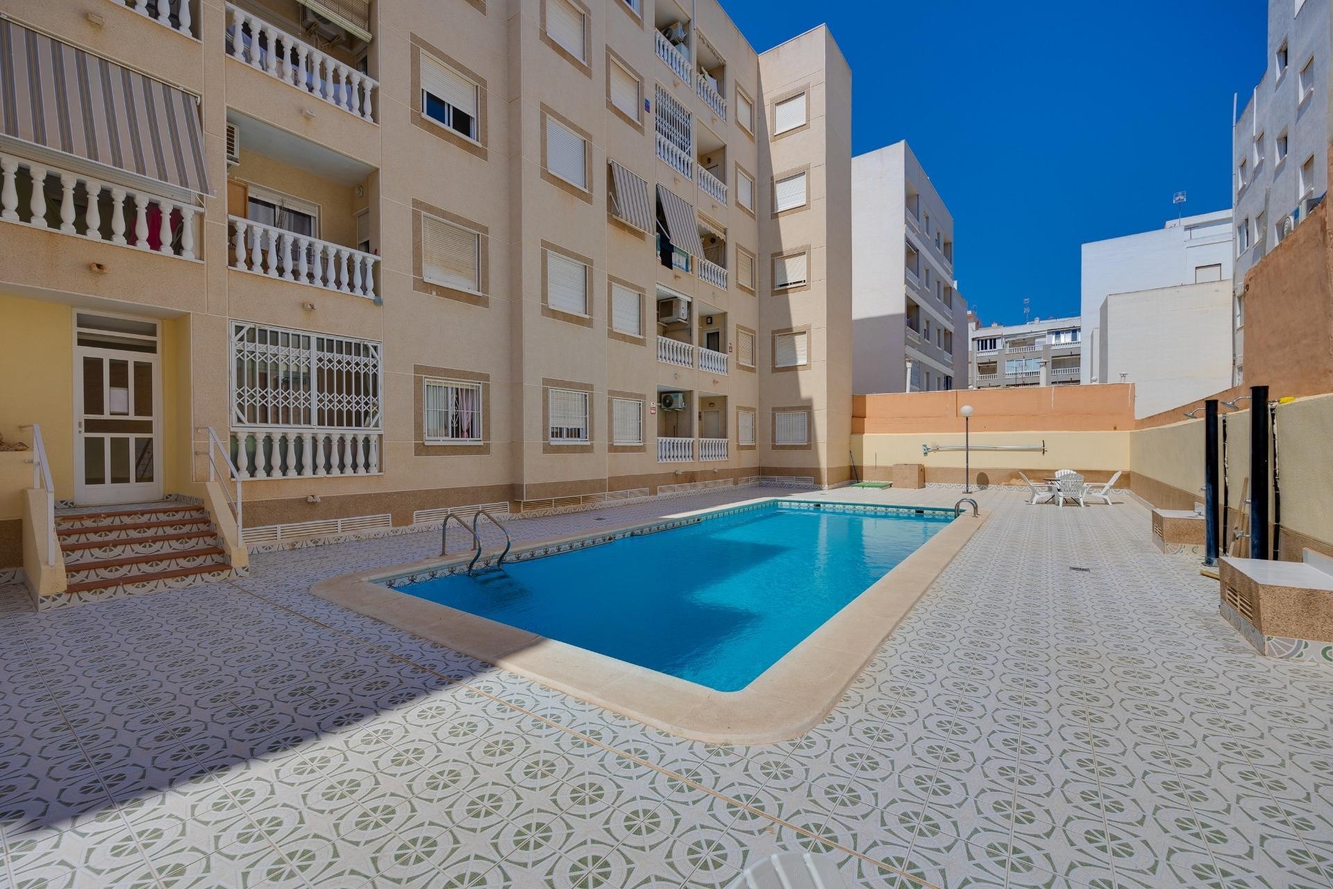 Herverkoop - Appartement / Flat -
Torrevieja - Playa del Cura