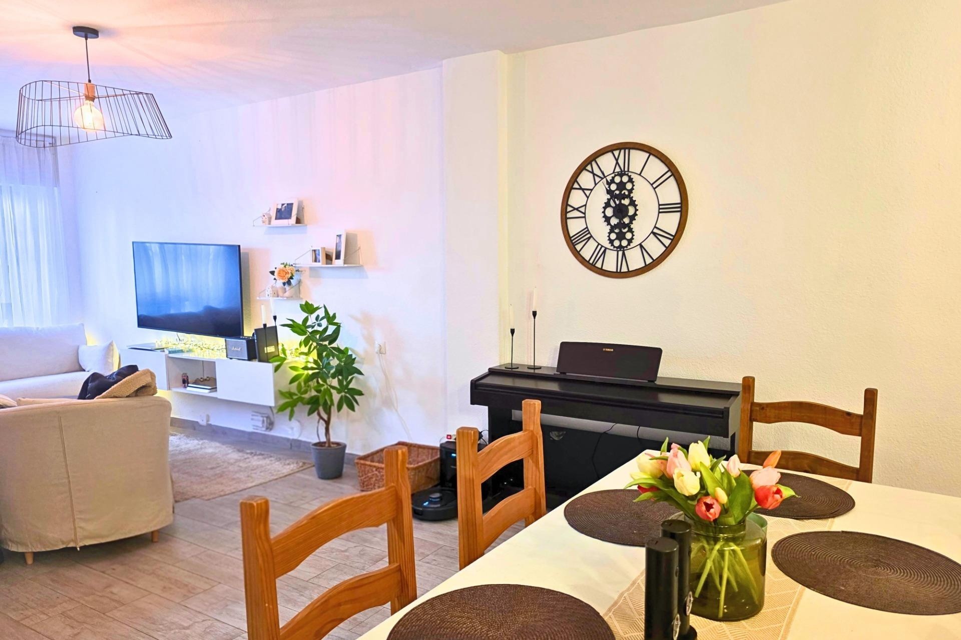 Herverkoop - Appartement / Flat -
Torrevieja - Playa del Cura