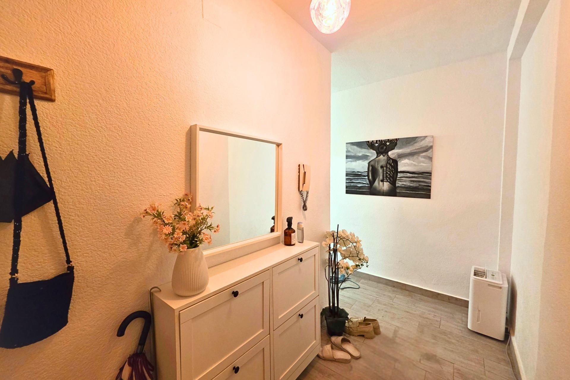 Herverkoop - Appartement / Flat -
Torrevieja - Playa del Cura