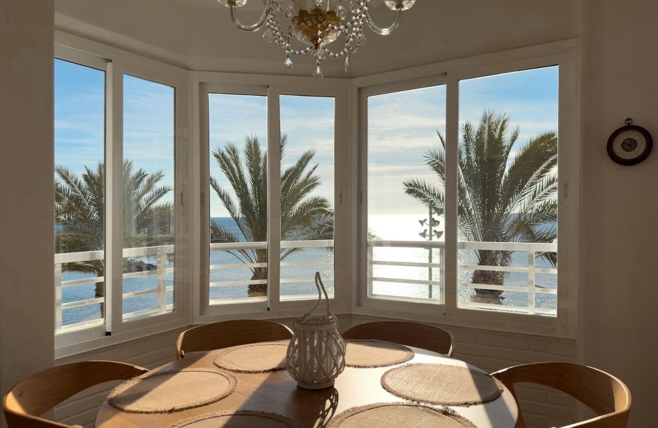 Herverkoop - Appartement / Flat -
Torrevieja - Playa del Cura