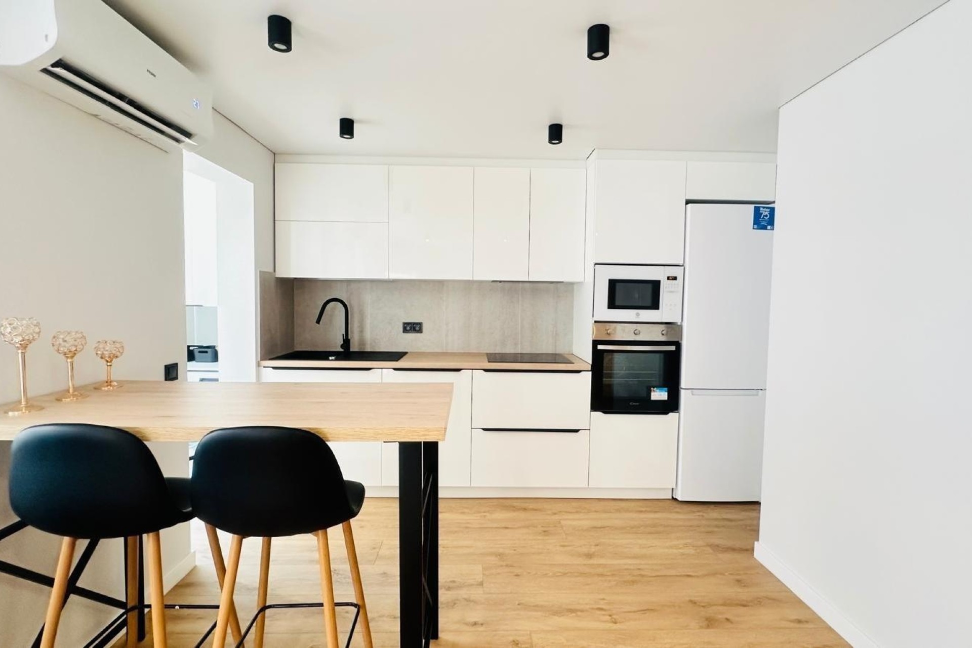 Herverkoop - Appartement / Flat -
Torrevieja - Playa del Cura