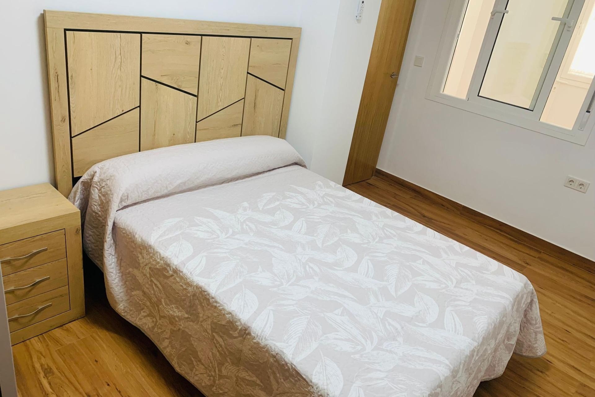 Herverkoop - Appartement / Flat -
Torrevieja - Playa del Cura