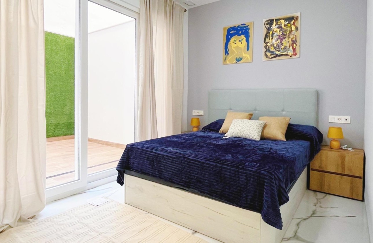 Herverkoop - Appartement / Flat -
Torrevieja - Playa del Cura