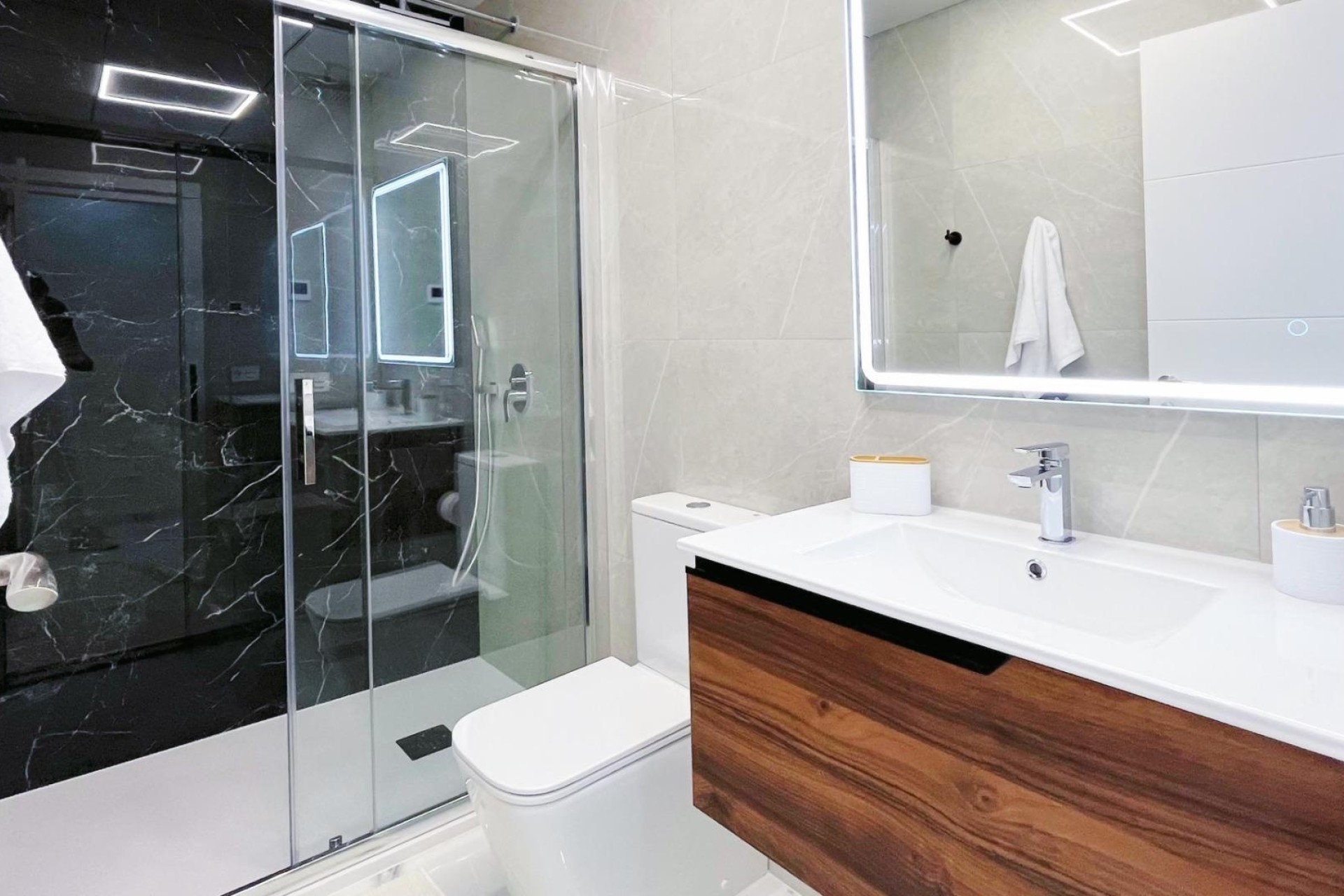 Herverkoop - Appartement / Flat -
Torrevieja - Playa del Cura