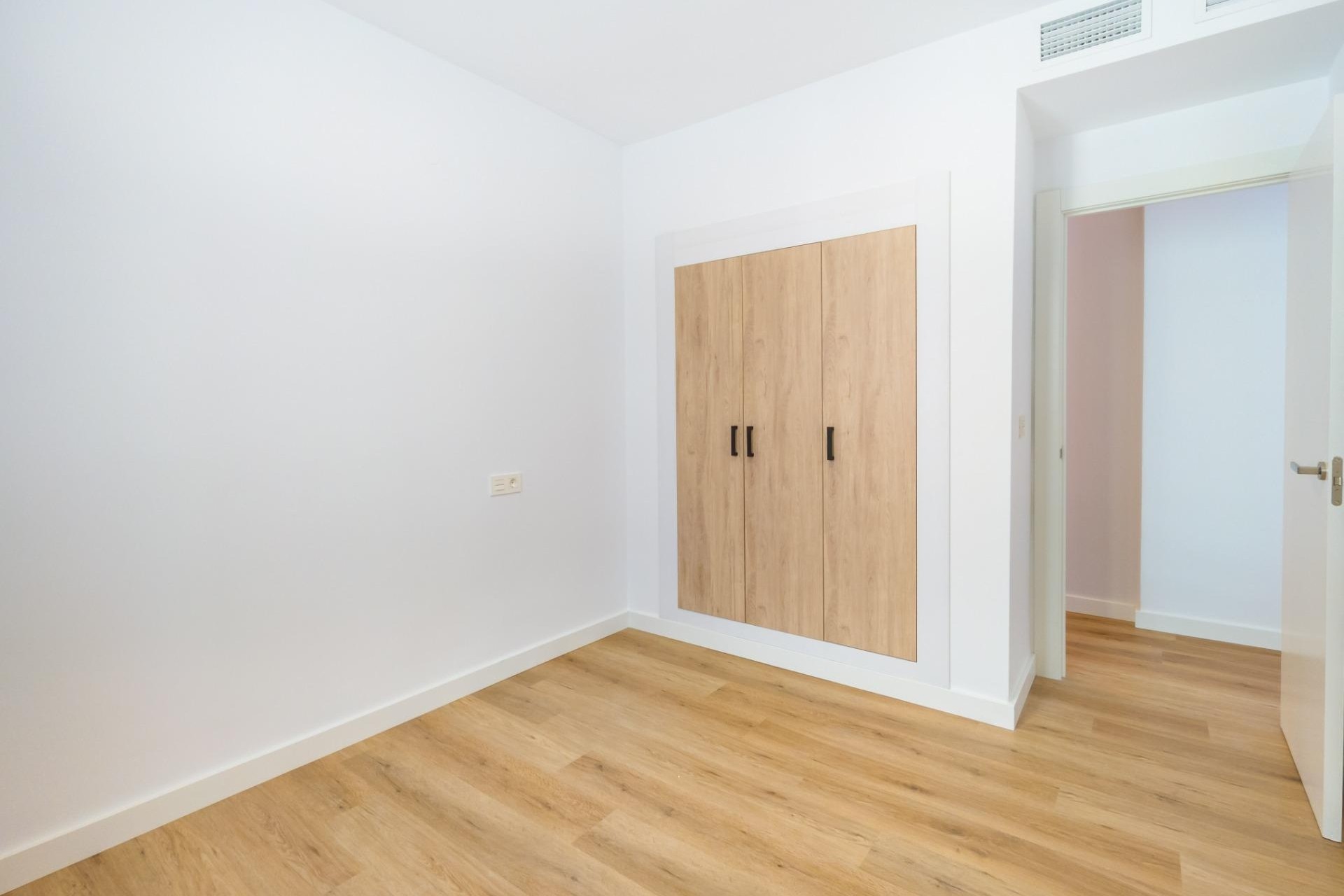 Herverkoop - Appartement / Flat -
Torrevieja - Playa del Cura