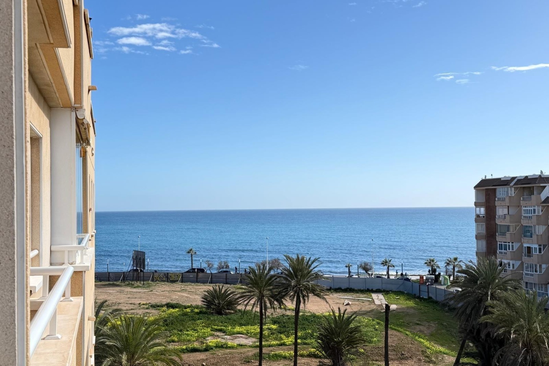 Herverkoop - Appartement / Flat -
Torrevieja - Playa del Cura