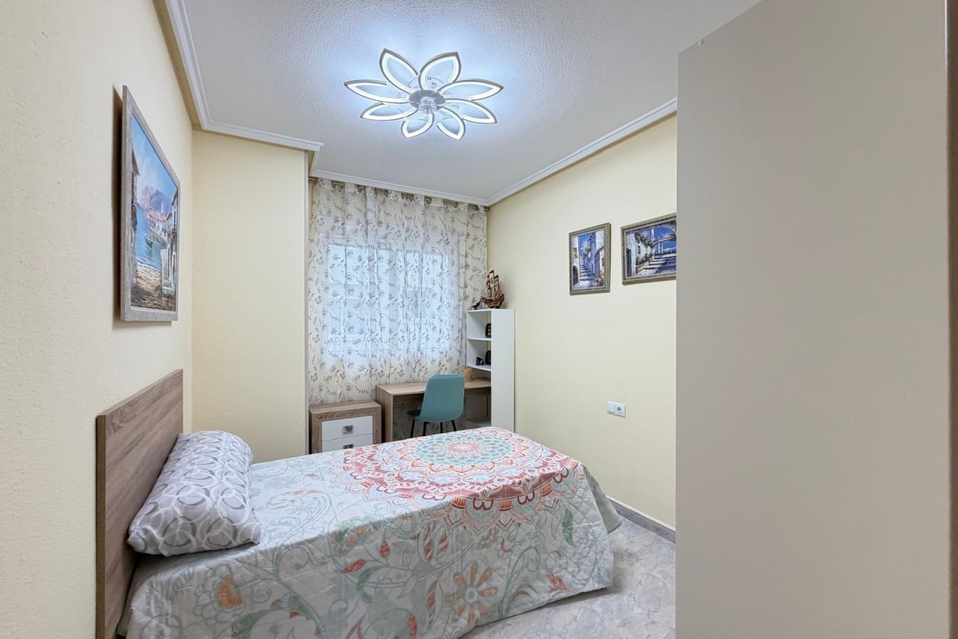 Herverkoop - Appartement / Flat -
Torrevieja - Playa del Cura