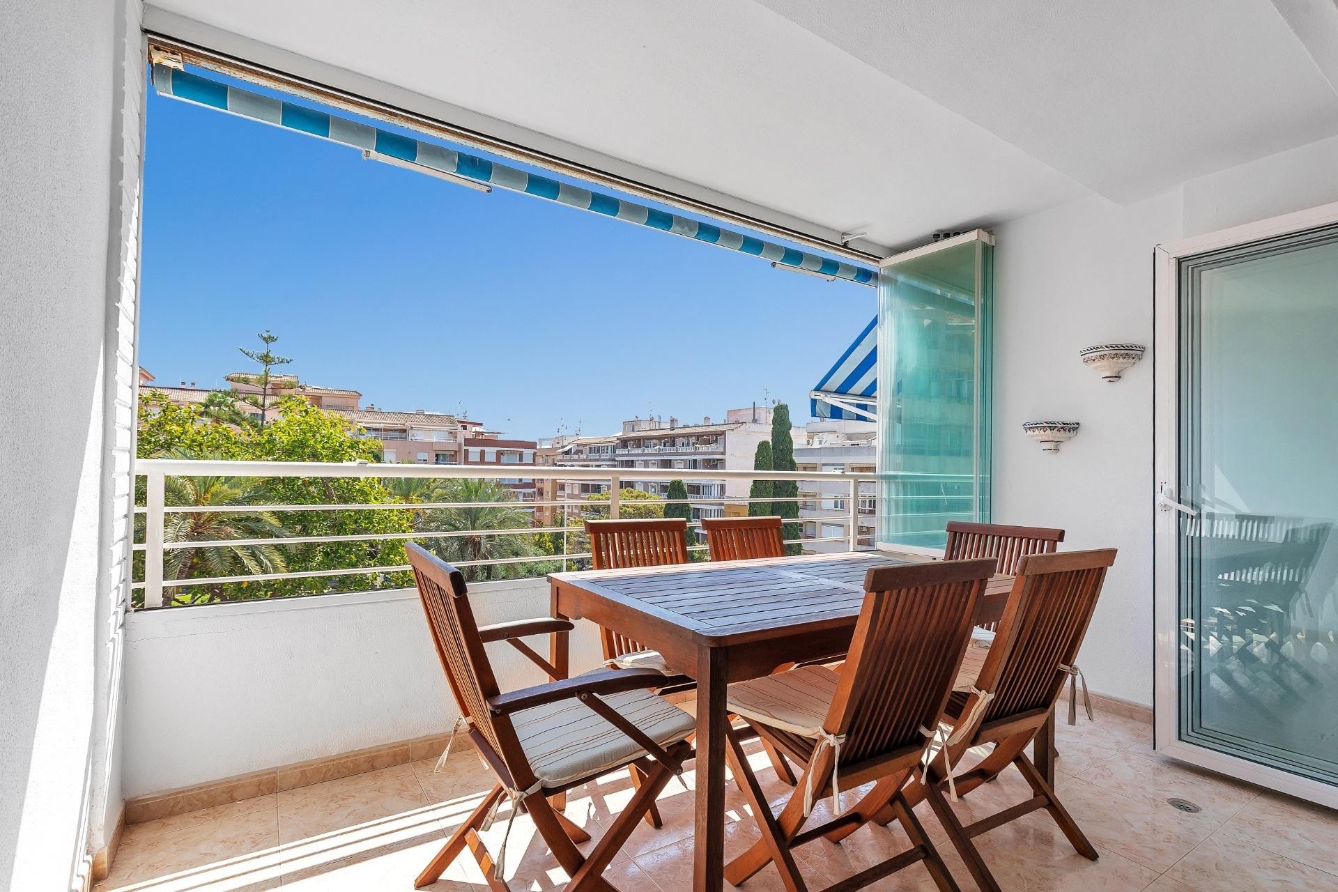 Herverkoop - Appartement / Flat -
Torrevieja - Playa del Cura