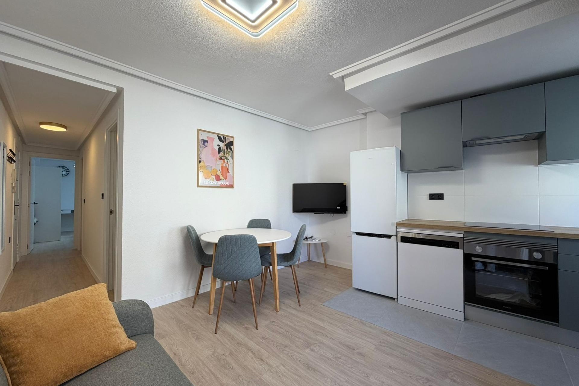 Herverkoop - Appartement / Flat -
Torrevieja - Playa del Cura