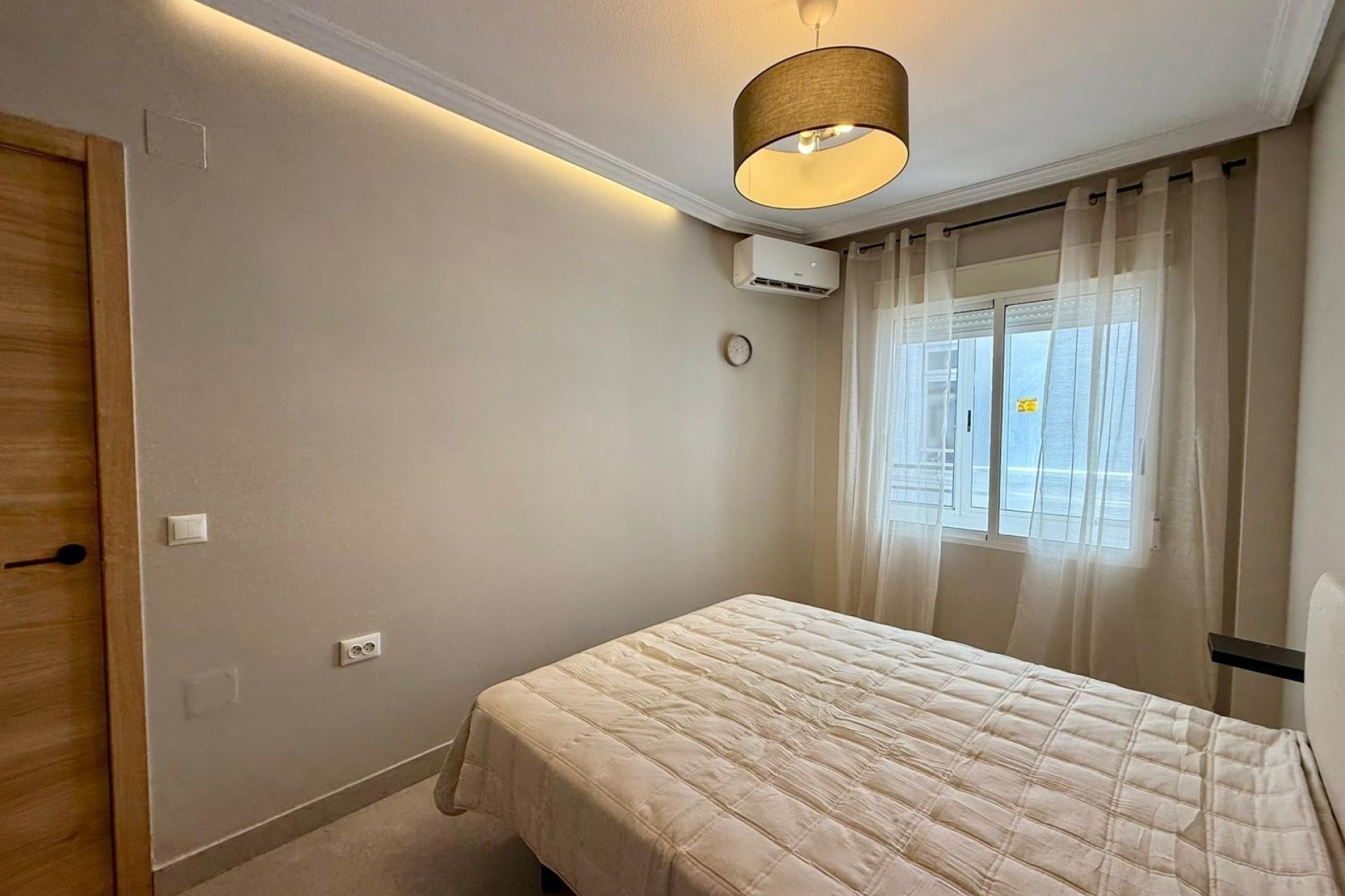 Herverkoop - Appartement / Flat -
Torrevieja - Playa del Cura