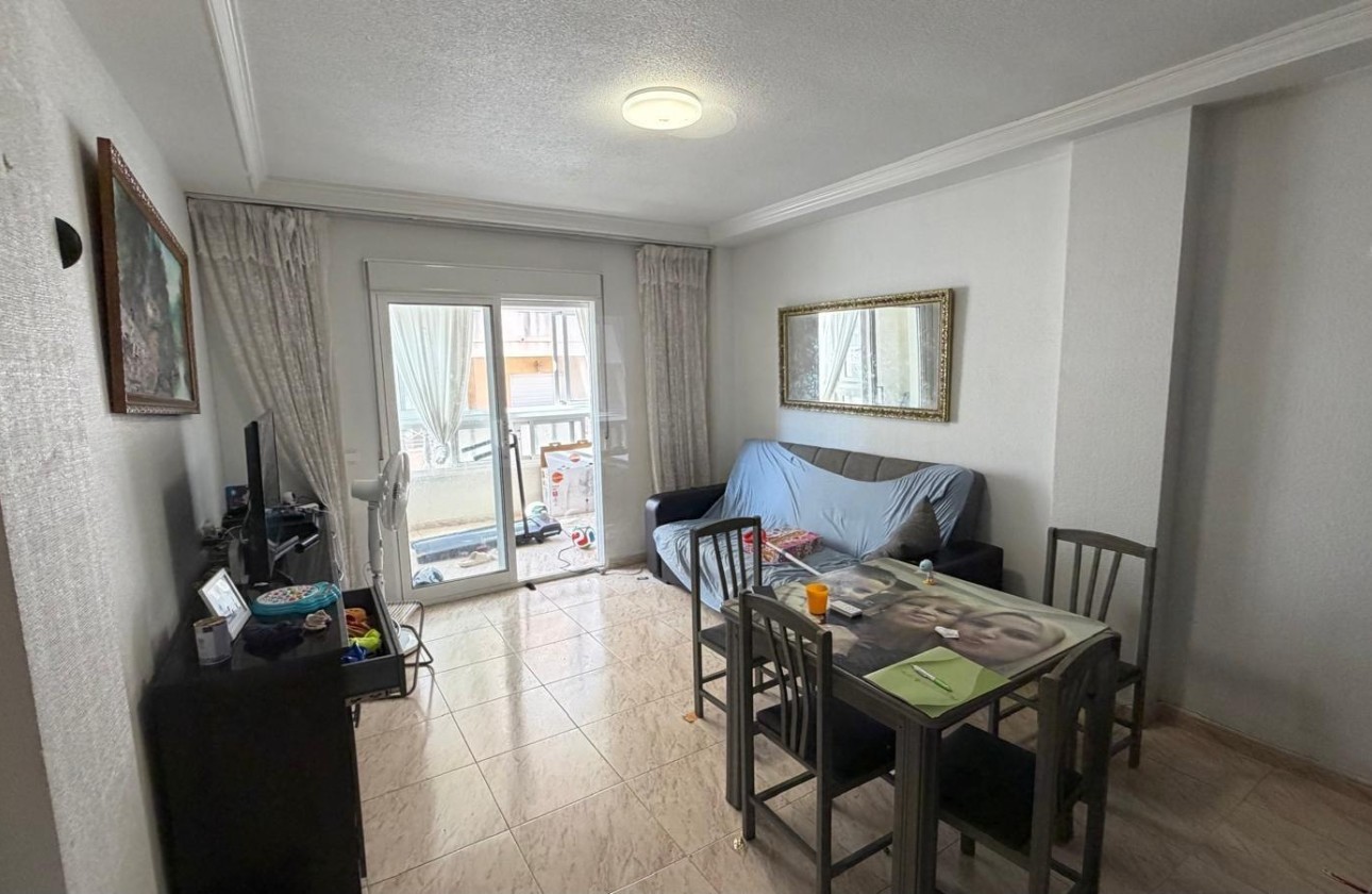 Herverkoop - Appartement / Flat -
Torrevieja - Playa del Cura