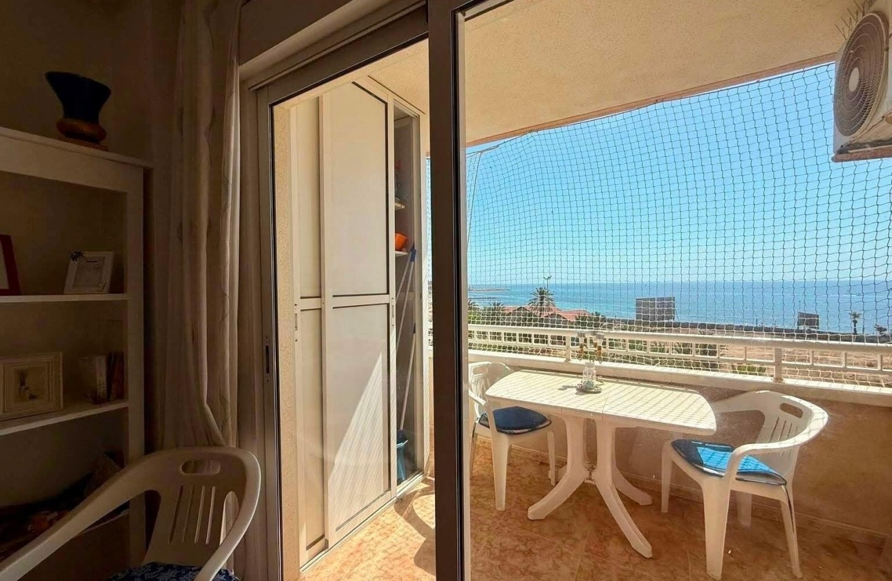 Herverkoop - Appartement / Flat -
Torrevieja - Playa del Cura