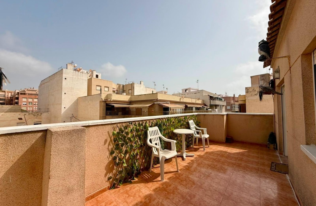 Herverkoop - Appartement / Flat -
Torrevieja - Playa del Cura