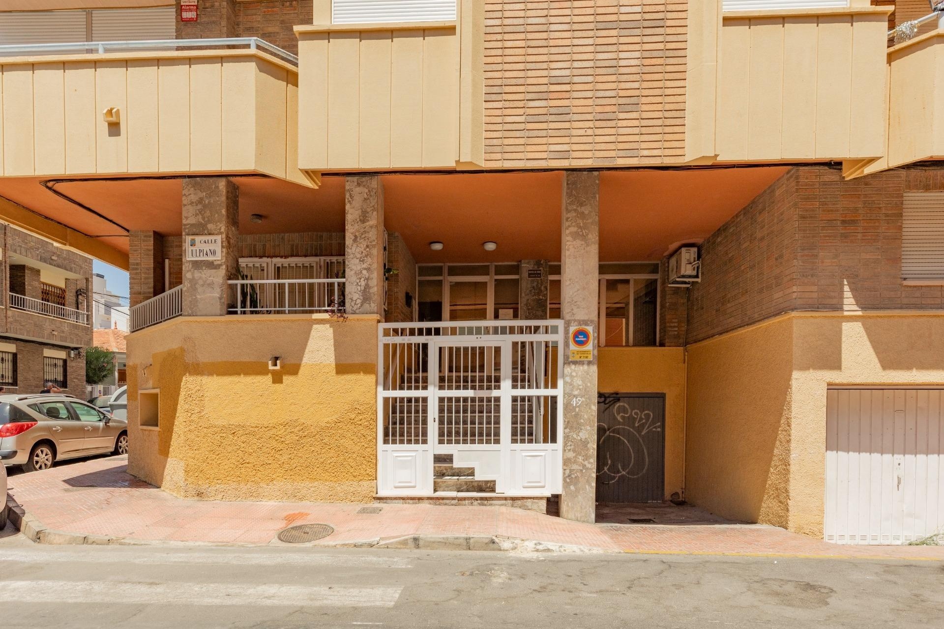Herverkoop - Appartement / Flat -
Torrevieja - Playa del Cura