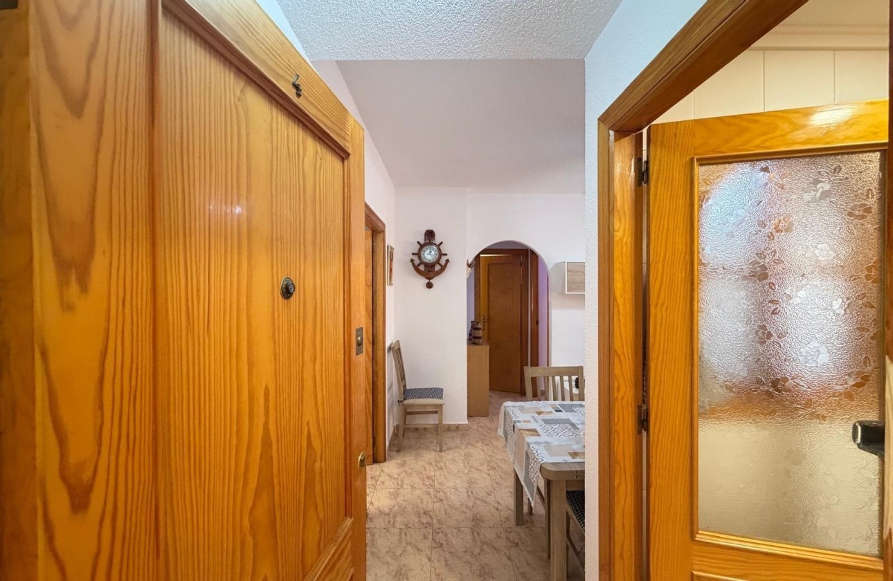 Herverkoop - Appartement / Flat -
Torrevieja - Playa del Cura