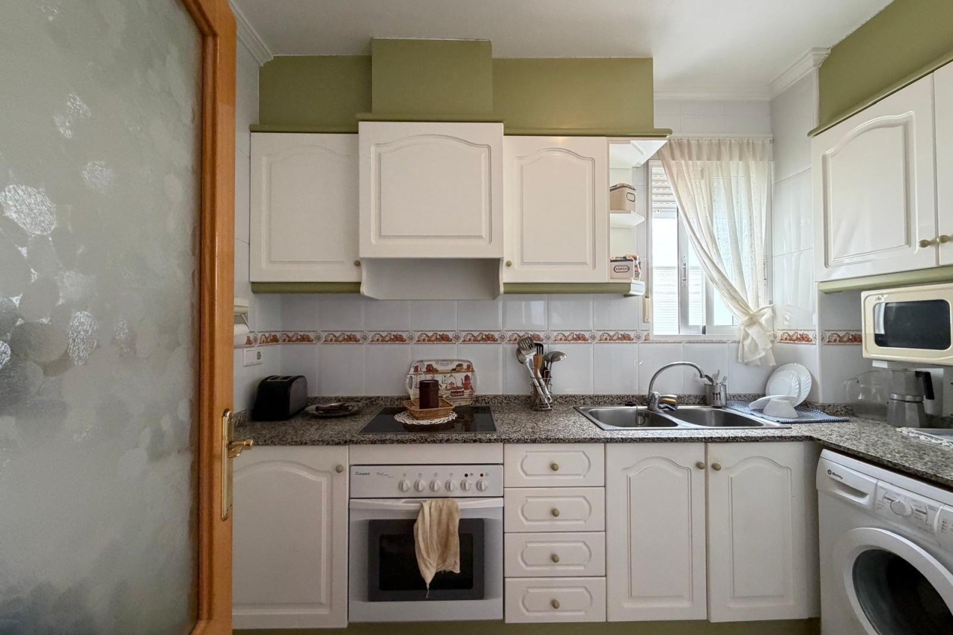 Herverkoop - Appartement / Flat -
Torrevieja - Playa del Cura
