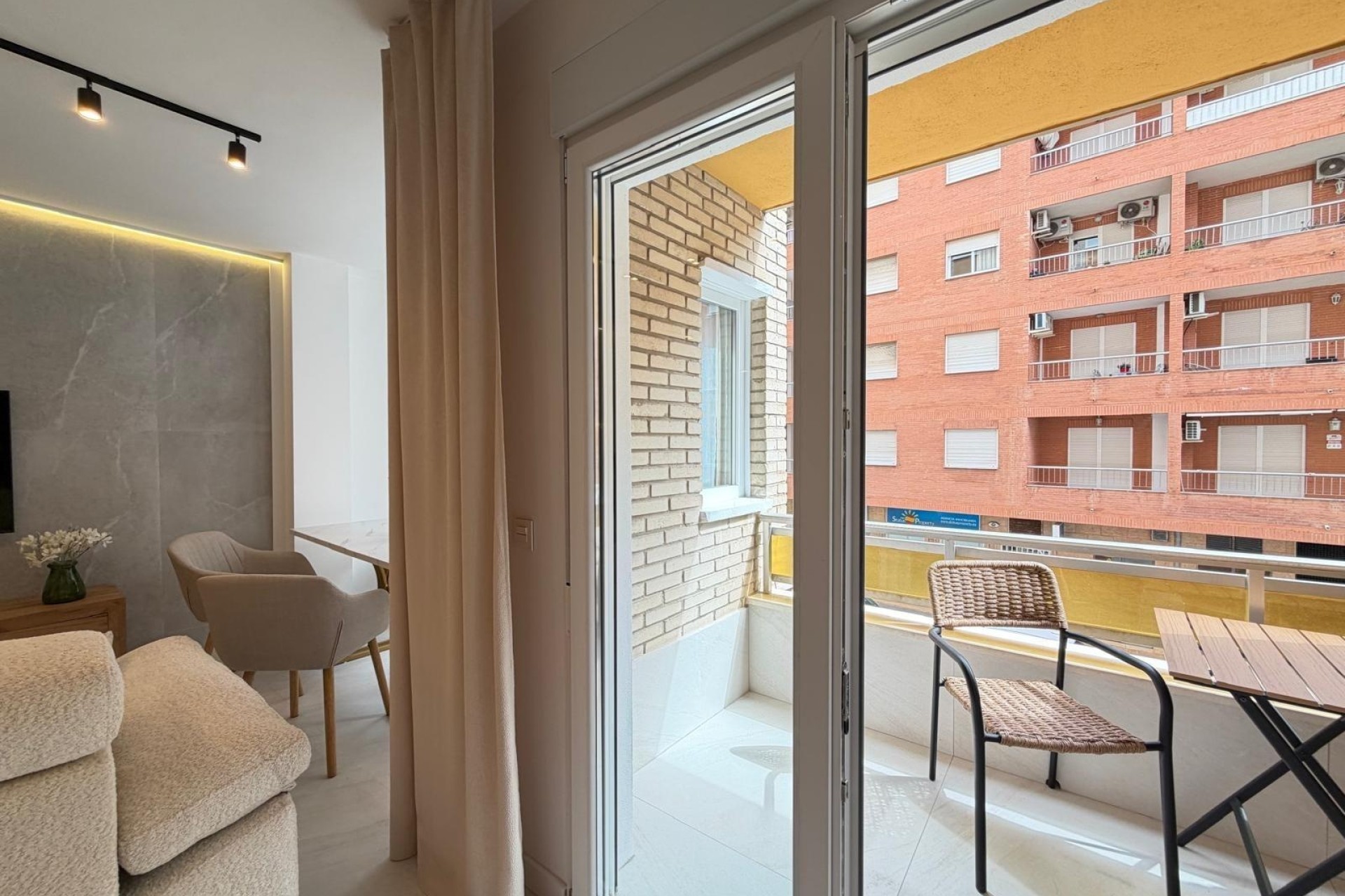 Herverkoop - Appartement / Flat -
Torrevieja - Playa del Cura