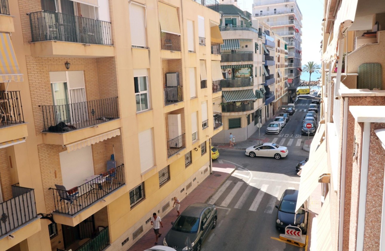 Herverkoop - Appartement / Flat -
Torrevieja - Playa del Cura