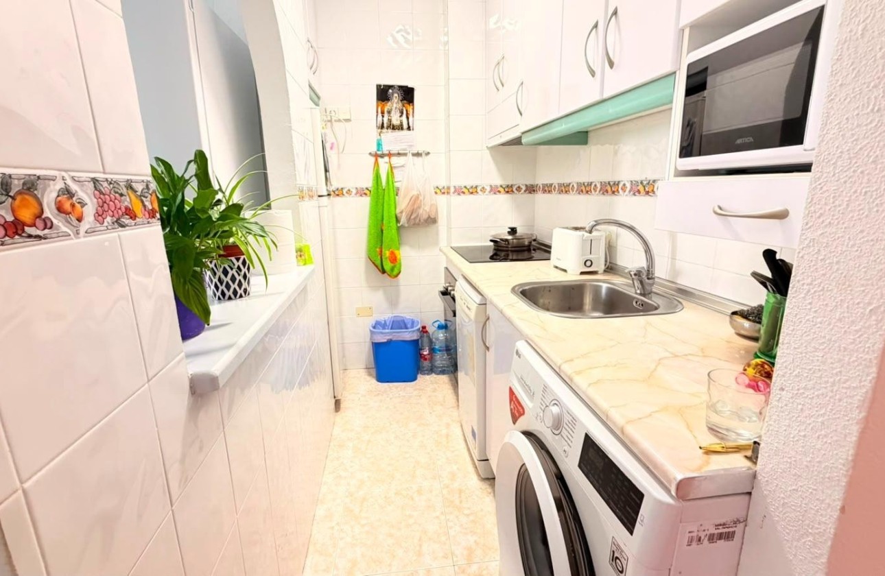 Herverkoop - Appartement / Flat -
Torrevieja - Playa del Cura