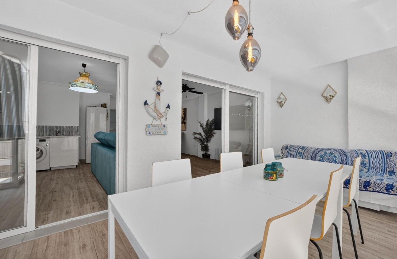 Herverkoop - Appartement / Flat -
Torrevieja - Playa del Cura