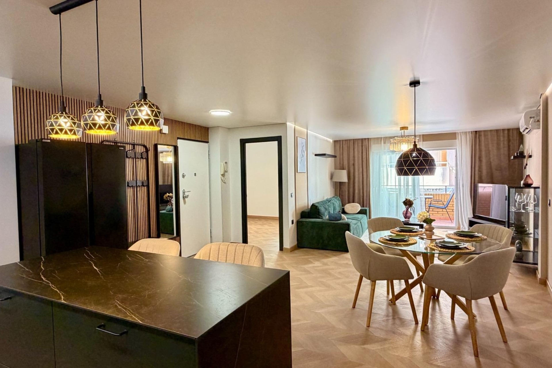 Herverkoop - Appartement / Flat -
Torrevieja - Playa del Cura
