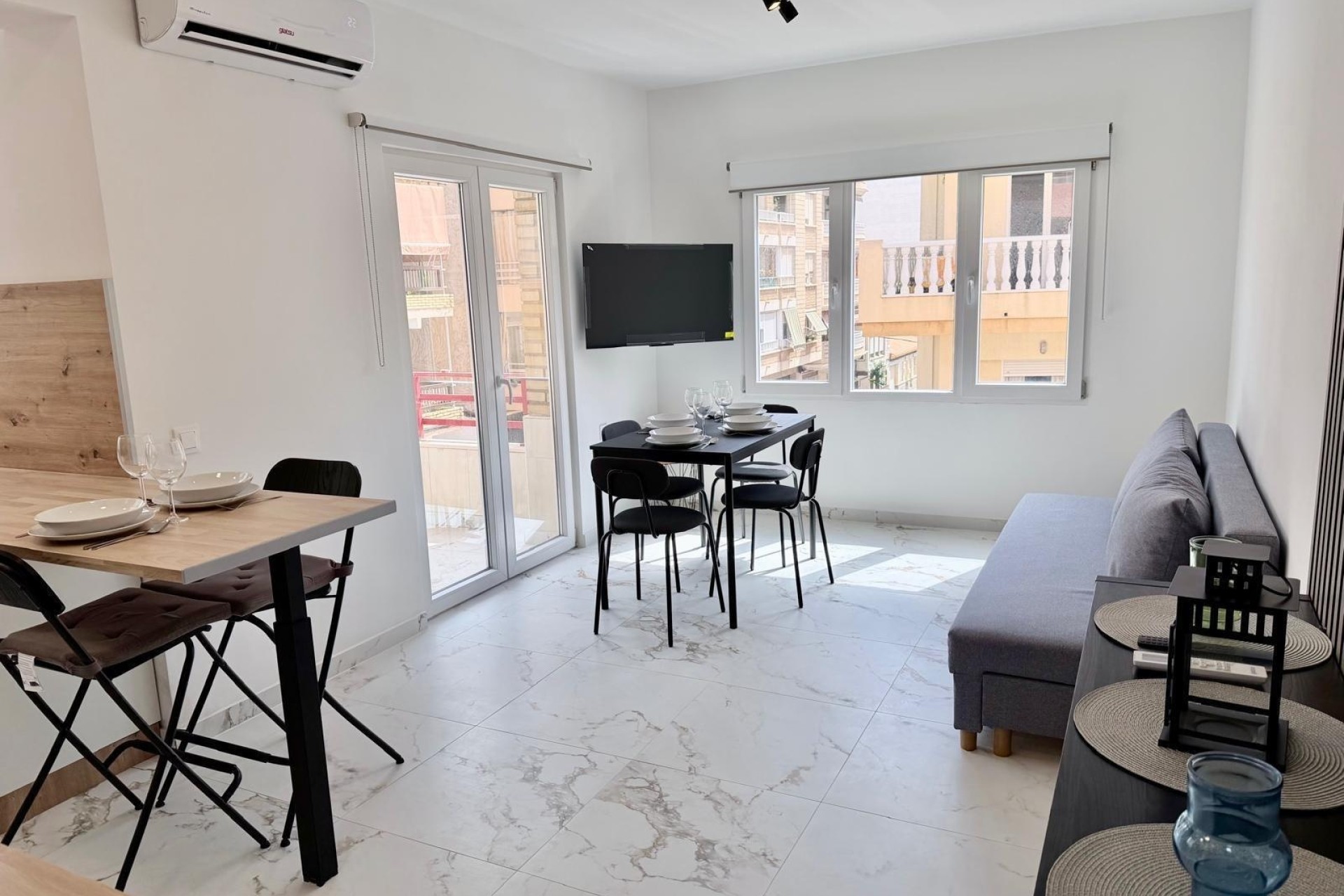 Herverkoop - Appartement / Flat -
Torrevieja - Playa del Cura
